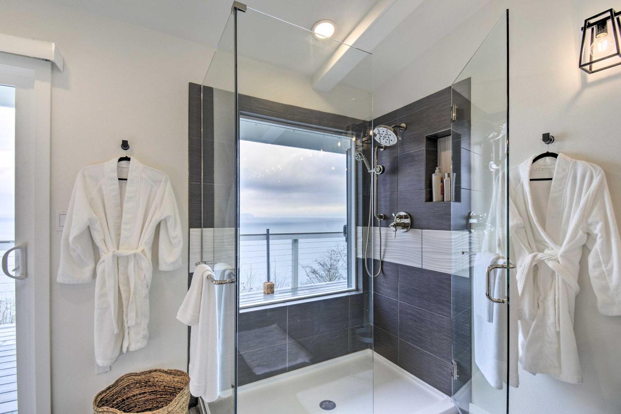 Waterfront Kingston Getaway On Puget Sound! Vila Exterior foto
